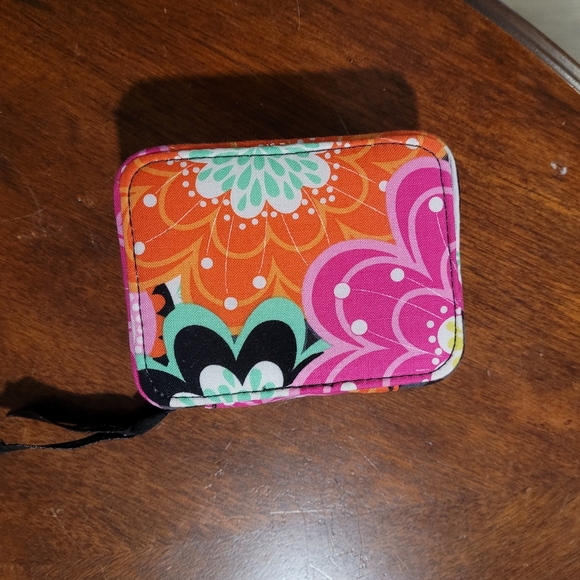 Vera Bradley Pill Organizer Box In Ziggy Zinnia - Picture 7 of 8